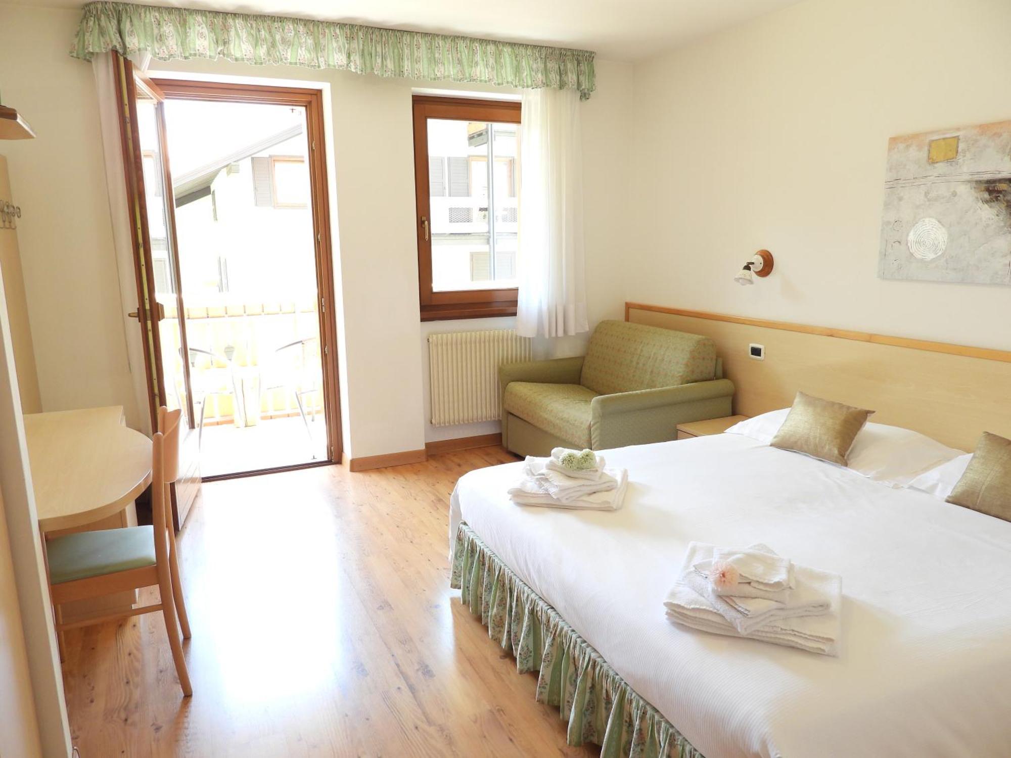 Hotel Garni Maffei Pinzolo Extérieur photo